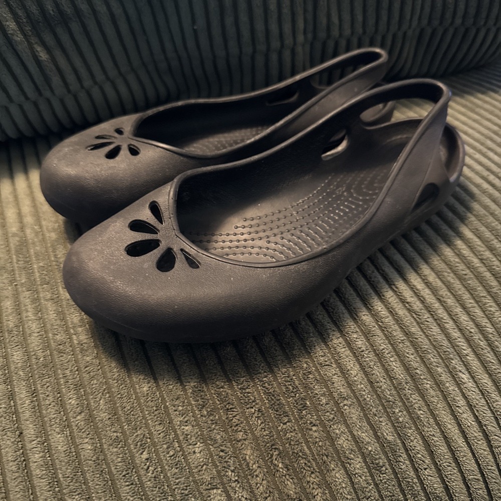 Crocs Taylor Womens Size 9 Black Slip On Slingback Sandals Ballet Flats Shoes